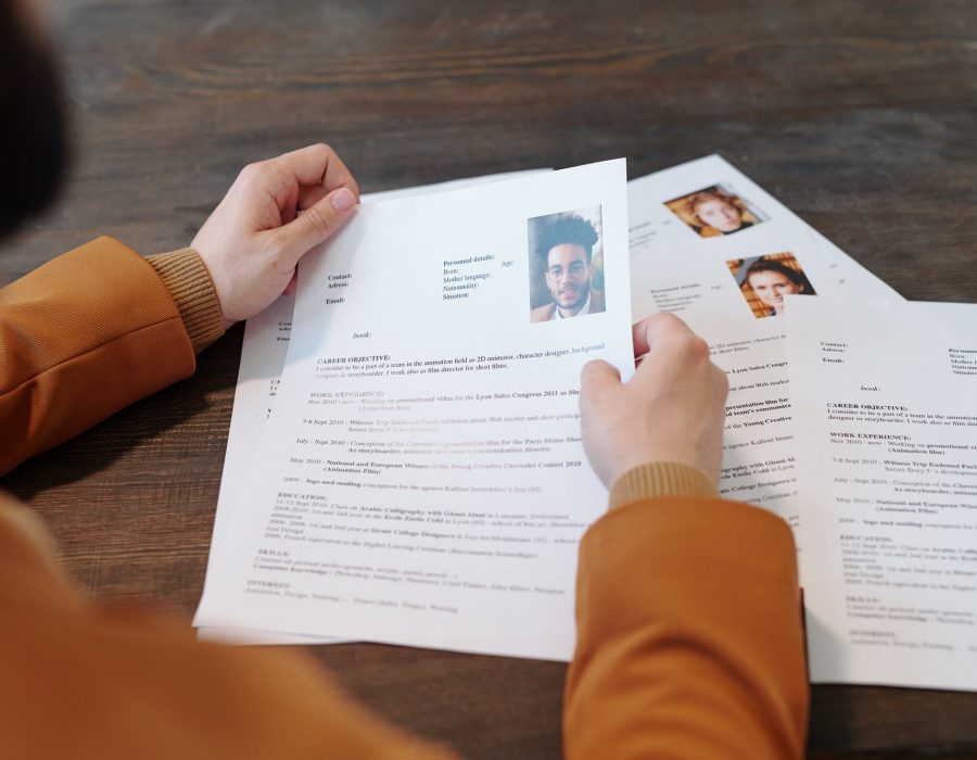 recruiter-sifting-through-cvs.jpg